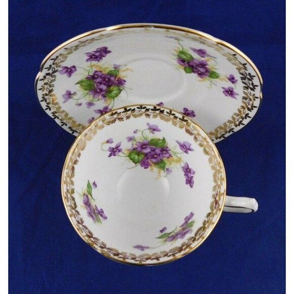 Collingwoods Purple Violets Wide Mouth Tea Cup & Saucer - Picture 3 of 7